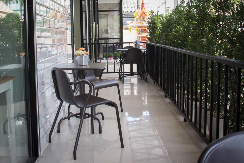 168 Studio Hotel Ubon Ratchathani Exterior photo